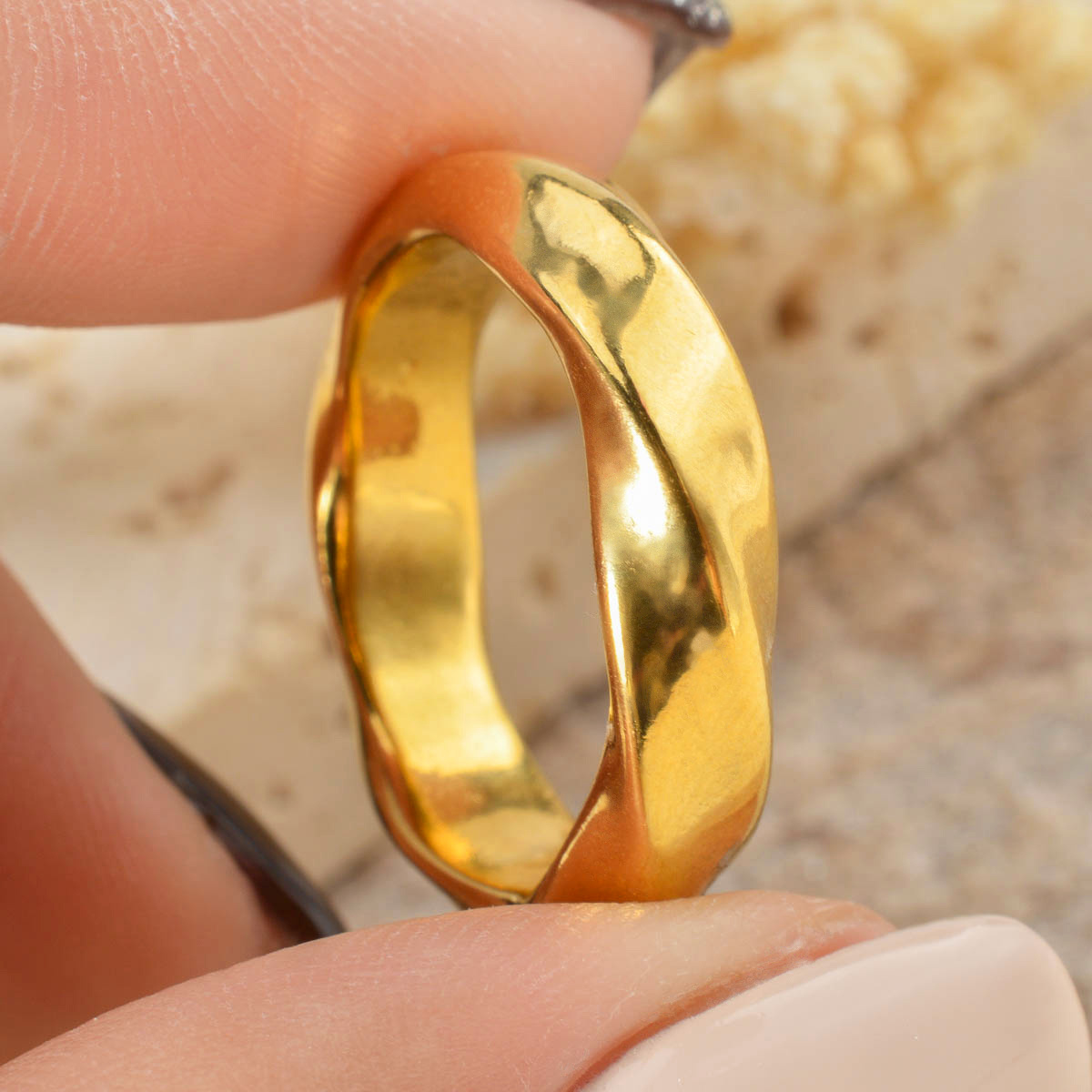Women's Minimalist Spiral Filigree Stainless Steel Ring